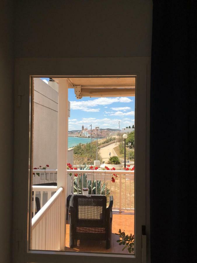 Casa Balmins Sitges Bed and Breakfast Esterno foto