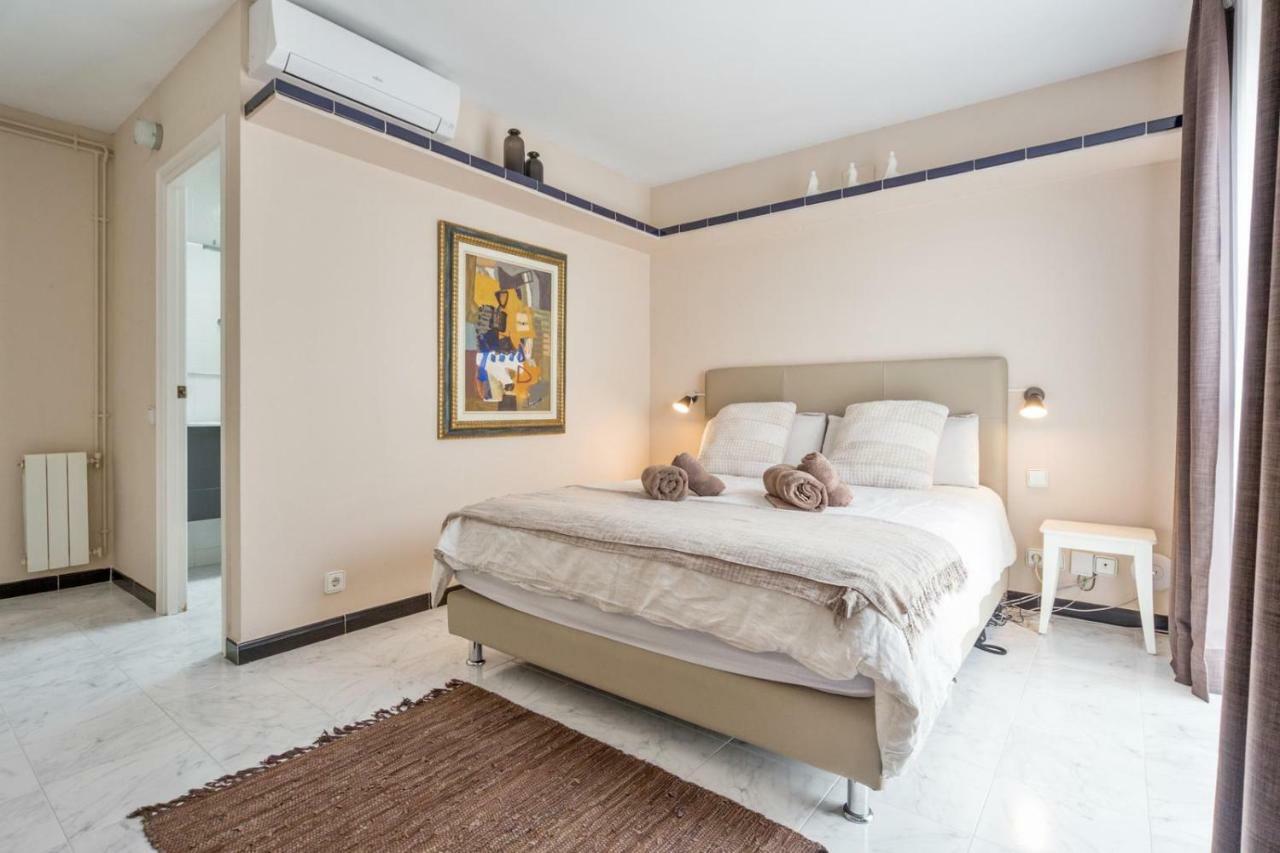 Casa Balmins Sitges Bed and Breakfast Esterno foto