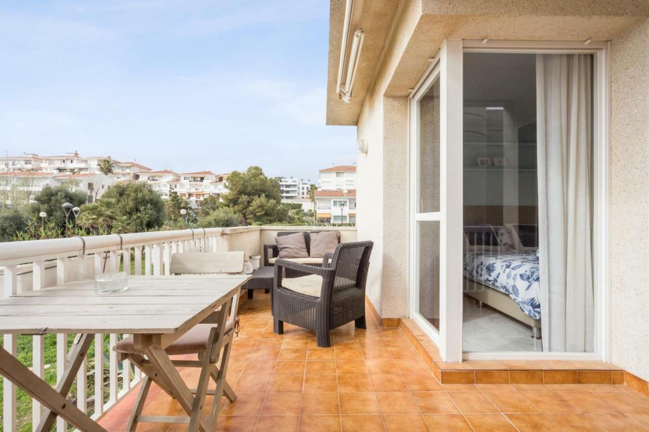 Casa Balmins Sitges Bed and Breakfast Esterno foto