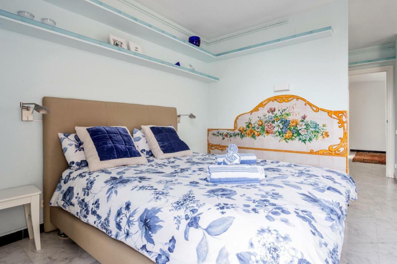 Casa Balmins Sitges Bed and Breakfast Esterno foto