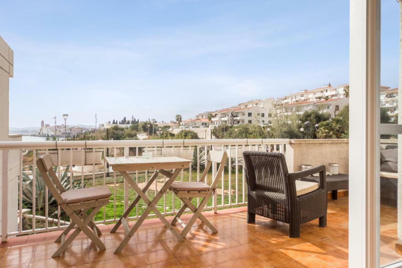 Casa Balmins Sitges Bed and Breakfast Esterno foto